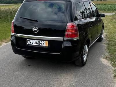 Używany Opel Zafira 2007 Czarny Minivan