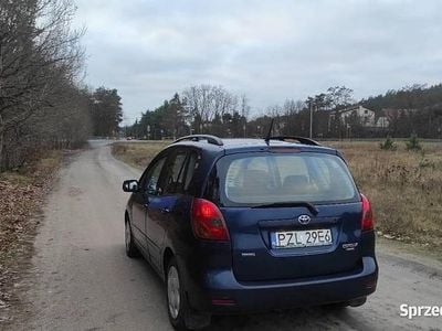 Niebieski Używany 2004 Toyota Corolla Verso Minivan | 4290 zł (Super Cena)