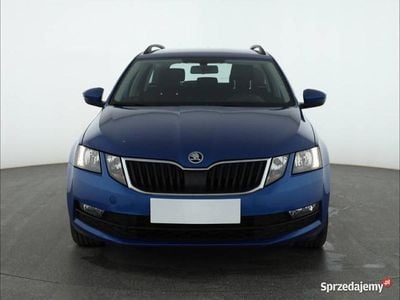 Niebieski Używany 2019 Skoda Octavia Kombi | 57 999 zł (Dobra cena)