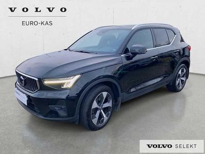 Czarny Używany 2023 Volvo XC40 SUV | 159 990 zł (Dość drogi)