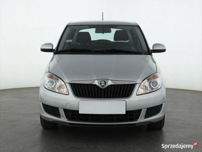 Srebrny Używany 2014 Skoda Fabia Kombi | 12 499 zł (Dobra cena)