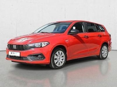 Czerwony Używany 2021 Fiat Tipo | 46 900 zł (Uczciwa cena)