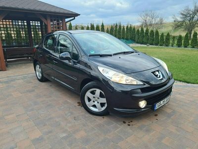 używany Peugeot 207 1.4dm 95KM 2009r. 144 000km