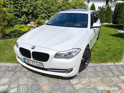 Używany BMW 525 Shadowline 2011 Biały Kombi