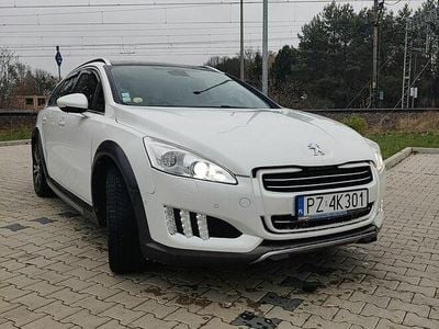 Biały Używany 2013 Peugeot 508 RXH Kombi | 29 500 zł