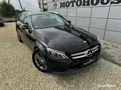 Używany Mercedes C180 Avantgarde 156 KM (114 kW) 2014 Czarny Kombi