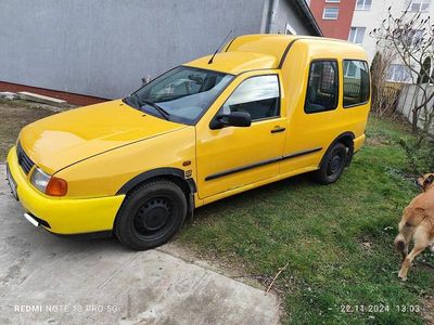 Żółtozłoty Używany 2001 VW Caddy Minivan | 5000 zł