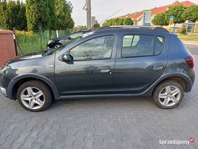 Używany Dacia Sandero Stepway 90 KM (66 kW) 2015 Hatchback