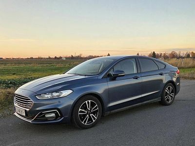 Niebieski Używany 2019 Ford Mondeo Hatchback | 56 800 zł (Dość drogi)