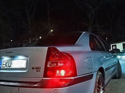 Volvo S80