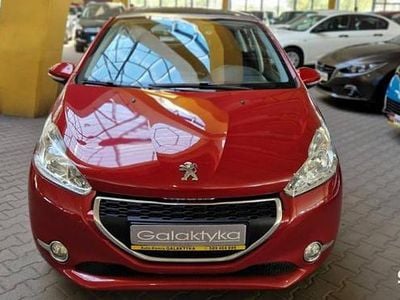 Czerwony Używany 2014 Peugeot 208 Hatchback | 24 900 zł (Uczciwa cena)