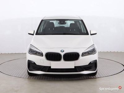 Biały Używany 2020 BMW 218 Gran Tourer Minivan | 68 499 zł