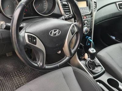 Czarny Używany 2013 Hyundai i30 Hatchback | 41 900 zł (Drogi)