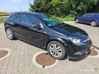 Opel Astra GTC