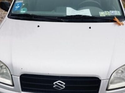 Używany Suzuki Ignis 83 KM (61 kW) 2001 Srebrny Hatchback