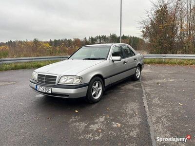 używany Mercedes C180 W202