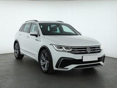 Biały Używany 2022 VW Tiguan SUV | 105 999 zł (Dość drogi)