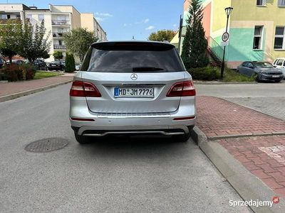 Srebrny Używany 2013 Mercedes ML350 SUV | 48 000 zł