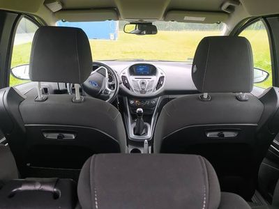 używany Ford B-MAX z małym przebiegiem