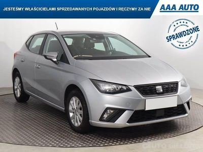 Używany Seat Ibiza 2022 Srebrny Hatchback