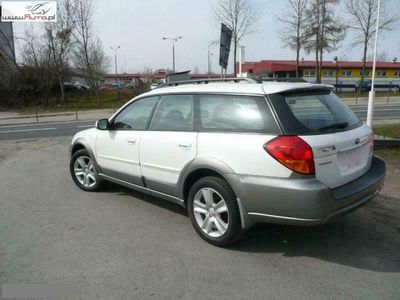 używany Subaru Outback 2.5dm 230KM 2005r. 40 000km