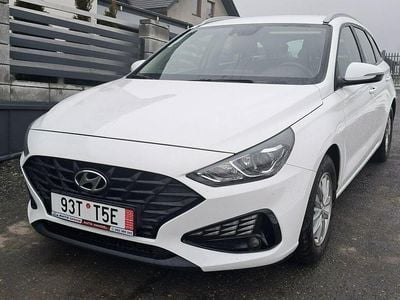 Używany Hyundai i30 110 KM (80 kW) 2022 Biały Kombi