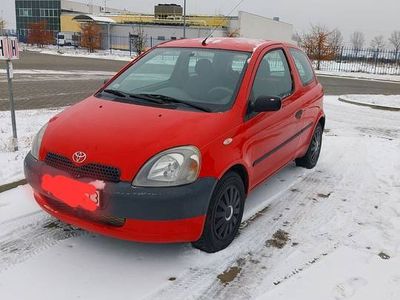 używany Toyota Yaris 1 1.0 benzyna