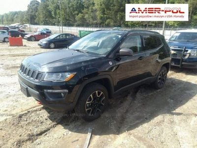 Używany Jeep Compass Trailhawk 180 KM (132 kW) 2019 Czarny SUV