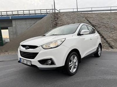 Używany Hyundai ix35 135 KM (99 kW) 2012 Biały SUV