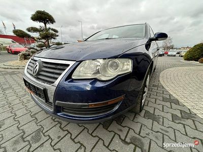 Niebieski Używany 2006 VW Passat Kombi | 13 900 zł (Dość drogi)