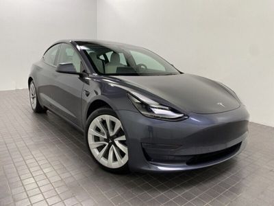 używany Tesla Model 3 498KM 2022r. 24 353km