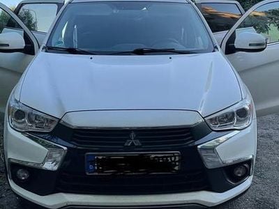 Biały Używany 2016 Mitsubishi ASX SUV | 45 000 zł