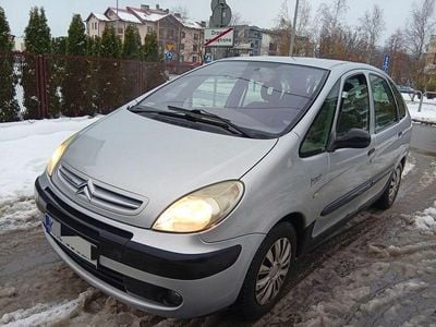 Srebrny Używany 2004 Citroën Xsara Picasso Minivan | 2000 zł (Uczciwa cena)