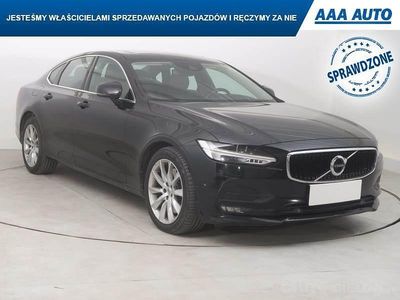 Używany Volvo S90 235 KM (172 kW) 2016 Czarny Sedan/Limuzyna