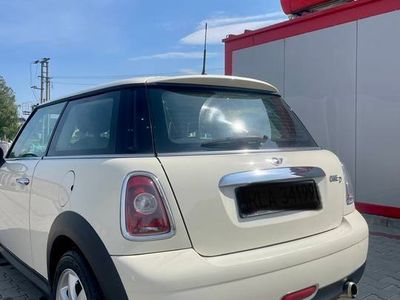 używany Mini Cooper one 1.6 xenon niski przebieg 2010