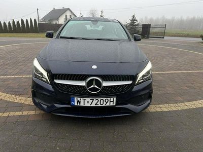 Niebieski ciemny (metalik) Używany 2016 Mercedes CLA200 Kombi | 72 800 zł