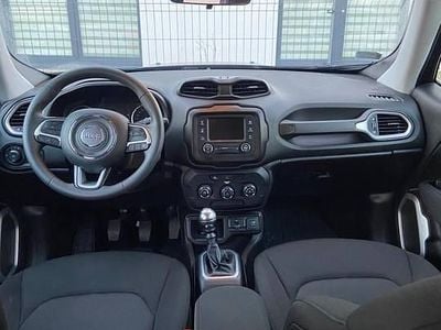 Używany Jeep Renegade Sport 120 KM (88 kW) 2021 Czarny SUV