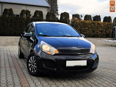 Używany Kia Rio 109 KM (80 kW) 2011 Czarny Hatchback