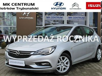 Srebrny Używany 2018 Opel Astra Business Hatchback | 59 900 zł (Drogi)