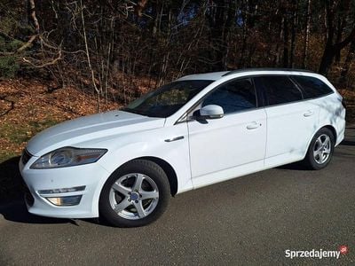 Biały Używany 2014 Ford Mondeo Titanium Kombi | 26 500 zł (Dobra cena)