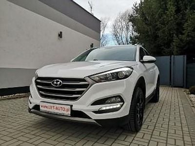 Używany Hyundai Tucson 136 KM (100 kW) 2015 Biały SUV