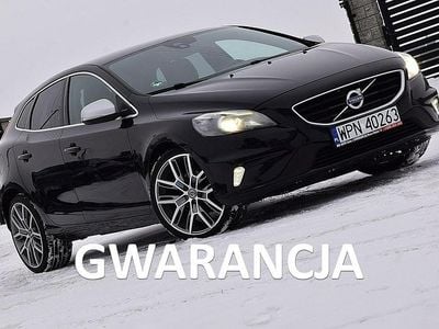 Używany Volvo V40 120 KM (88 kW) 2015 Czarny (metalik) Hatchback