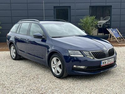 Niebieski Używany 2017 Skoda Octavia Kombi | 33 800 zł (Drogi)