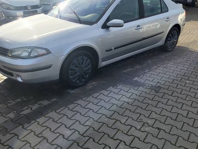 Srebrny Używany 2005 Renault Laguna II Hatchback | 9999 zł