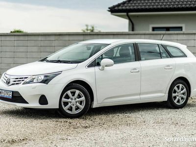 używany Toyota Avensis Combi 1.8 Life