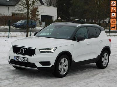 Używany Volvo XC40 156 KM (114 kW) 2022 Biały (metalik) SUV