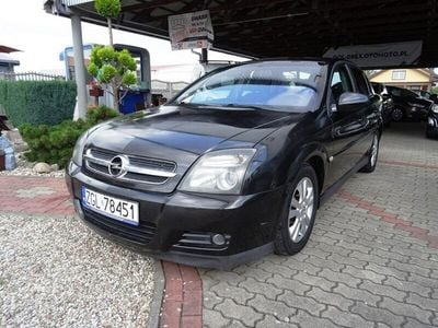 Używany Opel Vectra 100 KM (73 kW) 2004 Czarny Sedan/Limuzyna