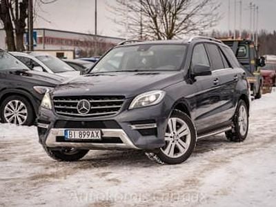 Używany Mercedes ML350 258 KM (189 kW) 2013 Szary SUV
