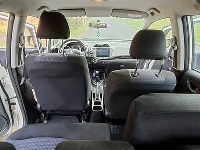 Biały Używany 2010 Honda Jazz Hatchback | 13 000 zł (Drogi)