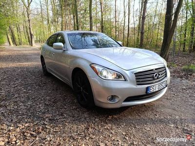 Infiniti Q70